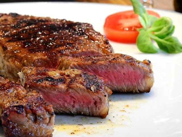 Boeuf en lamelles aux champignons