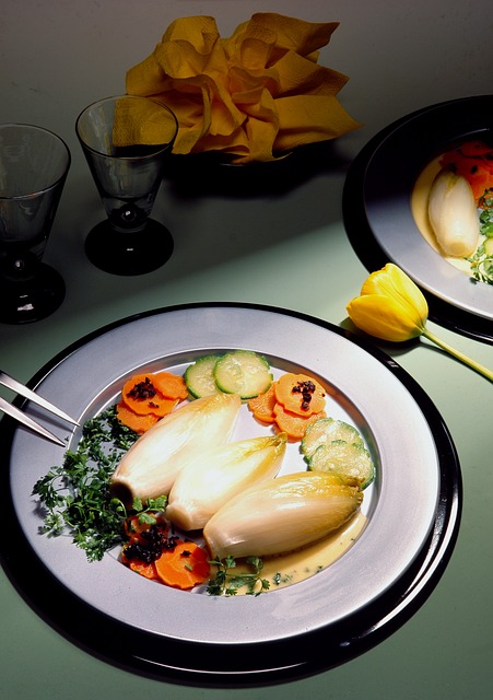 Papillote d'endive au chèvre chaud